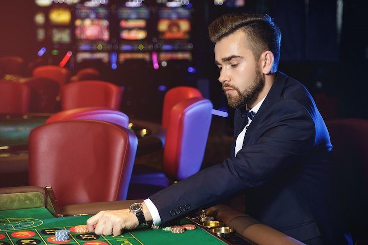 Pemain menikmati pengalaman Live Casino dengan interaksi real time melalui perangkat mobile